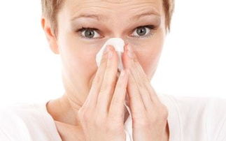 感冒如何快速打喷嚏?感冒如何快速打喷嚏小妙招