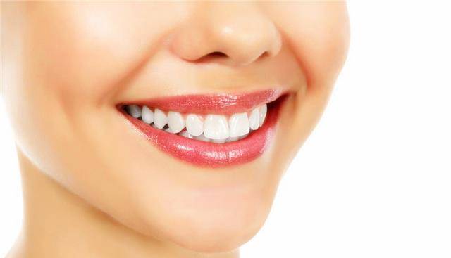 如何拔出镶过的牙齿?牙拔掉了镶牙有几种方法