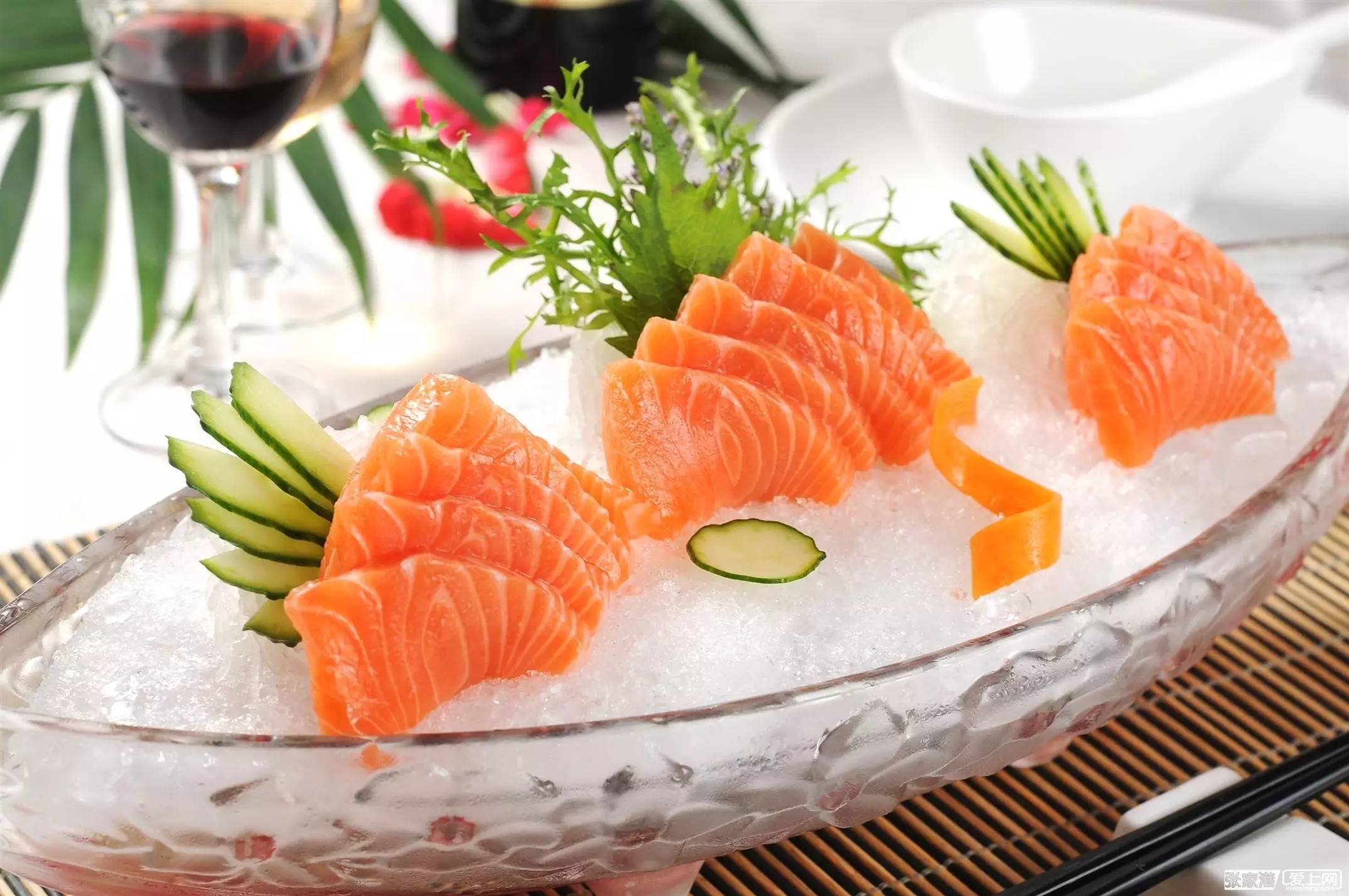 如何收拾三文鱼?三文鱼怎么收拾视频