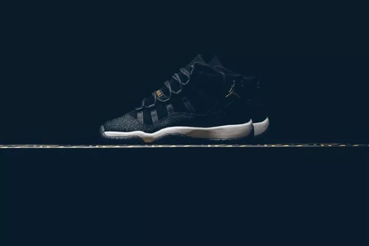 黑色是最彻底的奢华?黑色是最低调的奢华