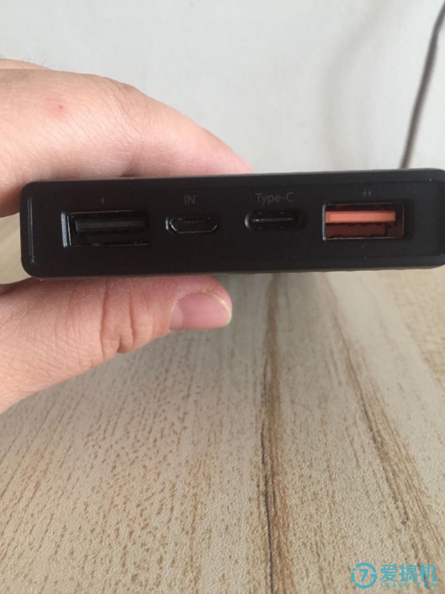 充电宝放旁边睡觉好吗？（睡之宝）
