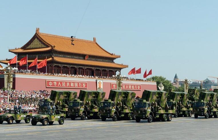 近十年来新中国有哪些成就？（外媒评价70周年阅兵）