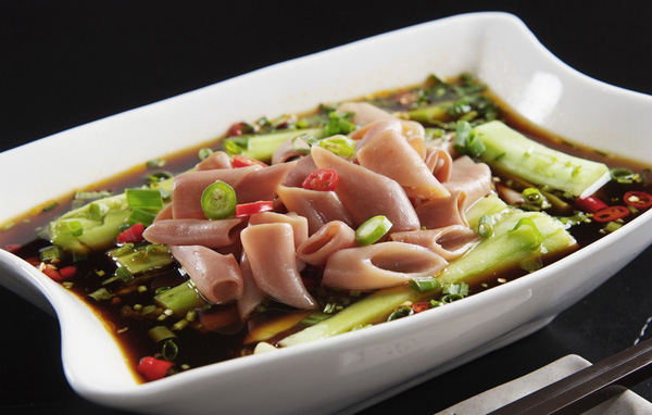 oppoT29手机充了半天电怎么老是0%？（oppot29）