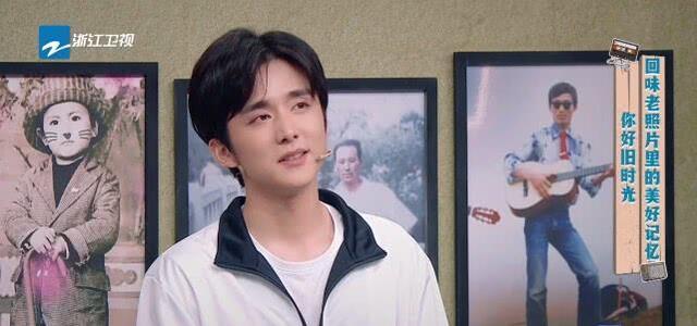 抓不住（抓不住爱情的我 总是眼睁睁看他）